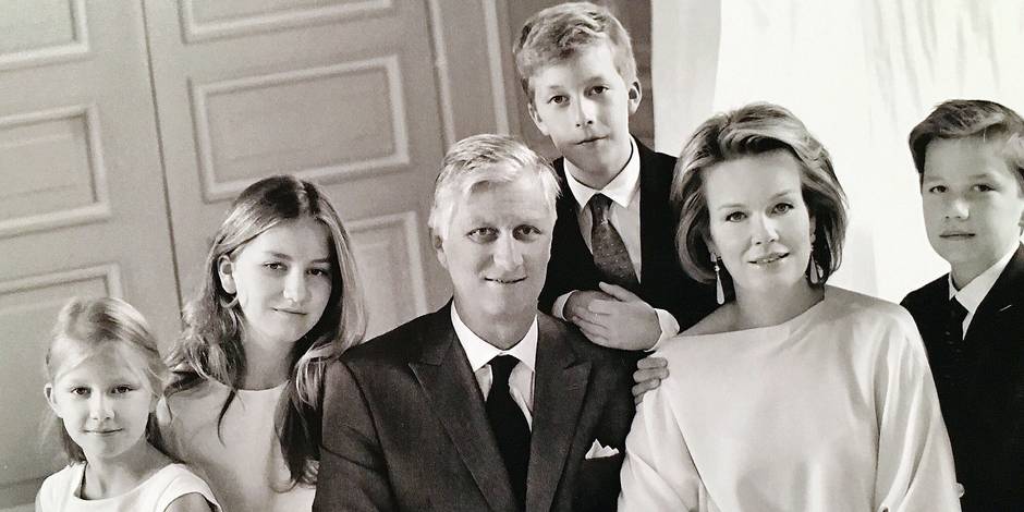 La Famille Royale Presente Son Portrait De Noel En Noir Et Blanc La Libre